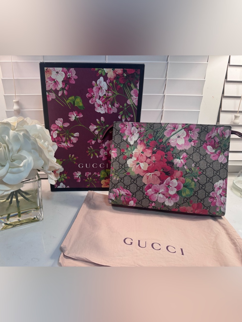 Gucci Bloom floral and monogram clutch/cosmetic “toiletry 26” case EUC 🌸🌺